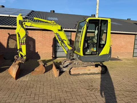 Takeuchi TB 228 Graafmachine Minigraver