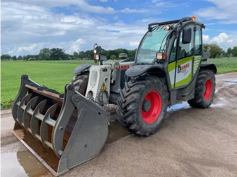CLAAS Scorpion 7045 Verreiker
