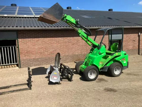 Avant 420 Shovel Loader